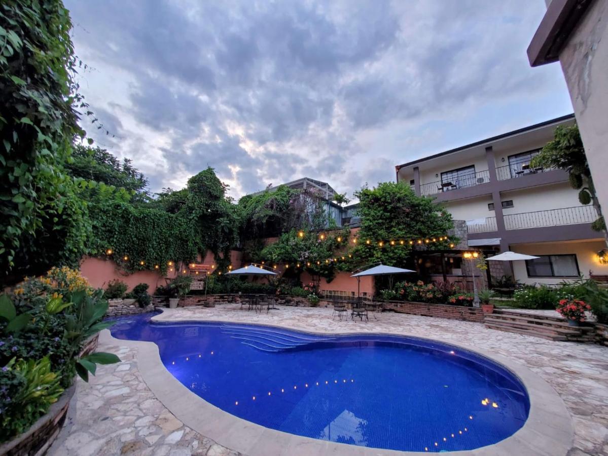 Plaza Magdalena Hotel Copán エクステリア 写真