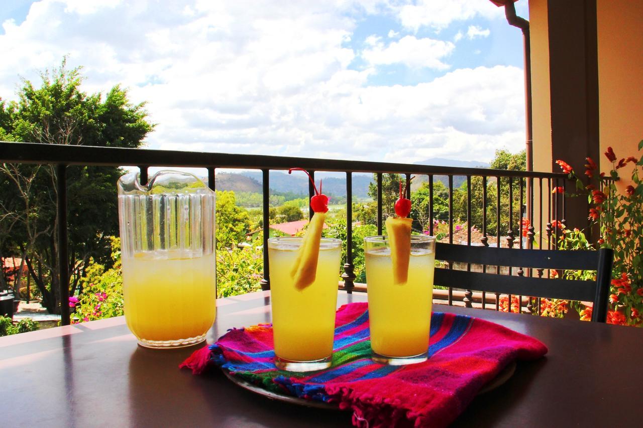 Plaza Magdalena Hotel Copán エクステリア 写真