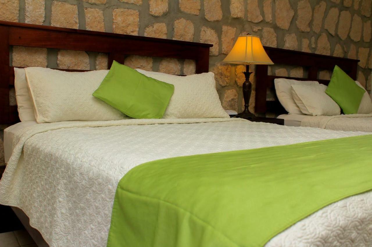 Plaza Magdalena Hotel Copán エクステリア 写真